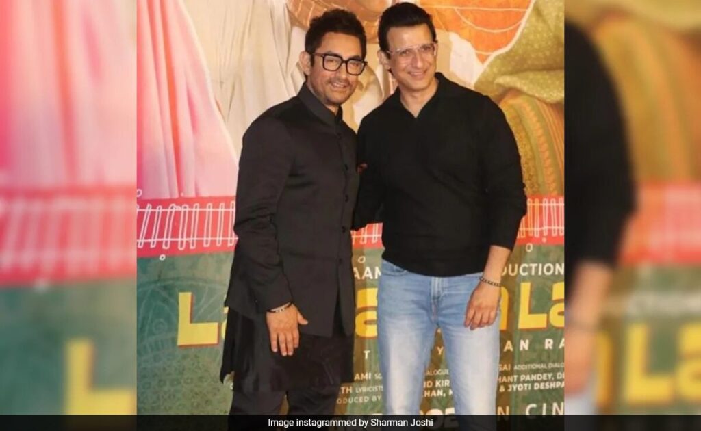 Just Aamir Khan And His 3 Idiots Co-Star Sharman Joshi Posing At Laapataa Ladies Screening