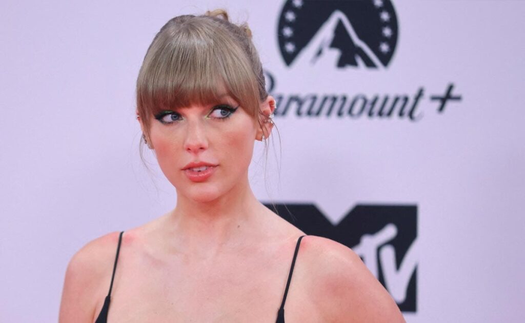 Taylor Swift’s Father Accused Of Assaulting Photographer In Australia