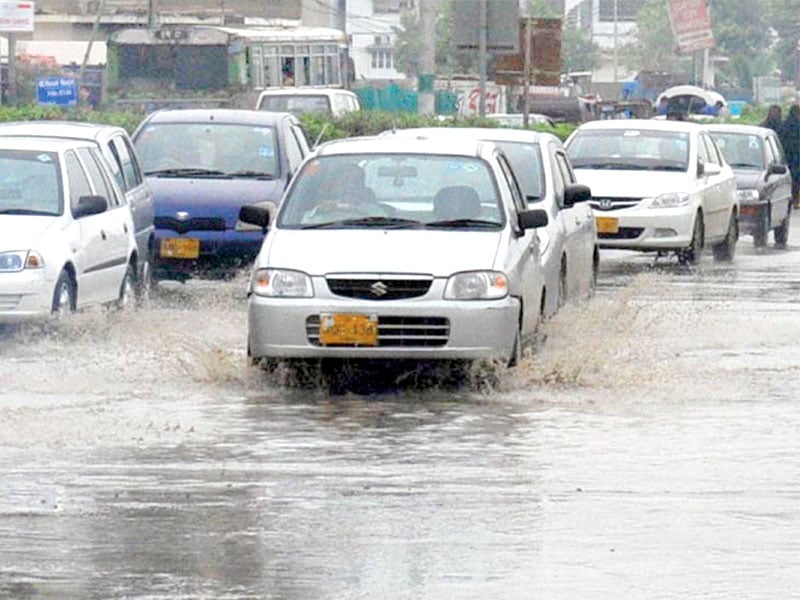 بارش برسانے والا سسٹم کراچی سے نکل گیا، ہفتے کو مطلع صاف رہے گا، محکمہ موسمیات