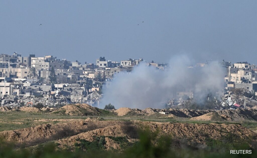 Palestinian Teen Stabs 2 Israelis At West Bank CheckPoint, Shot Dead: Cops