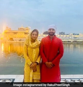 Newlyweds Rakul Preet Singh And Jackky Bhagnani Visit Golden Temple: “Blessed”