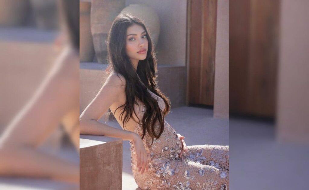 New Day, New Set Of Maternity Pics Of Mom-To-Be Alanna Panday