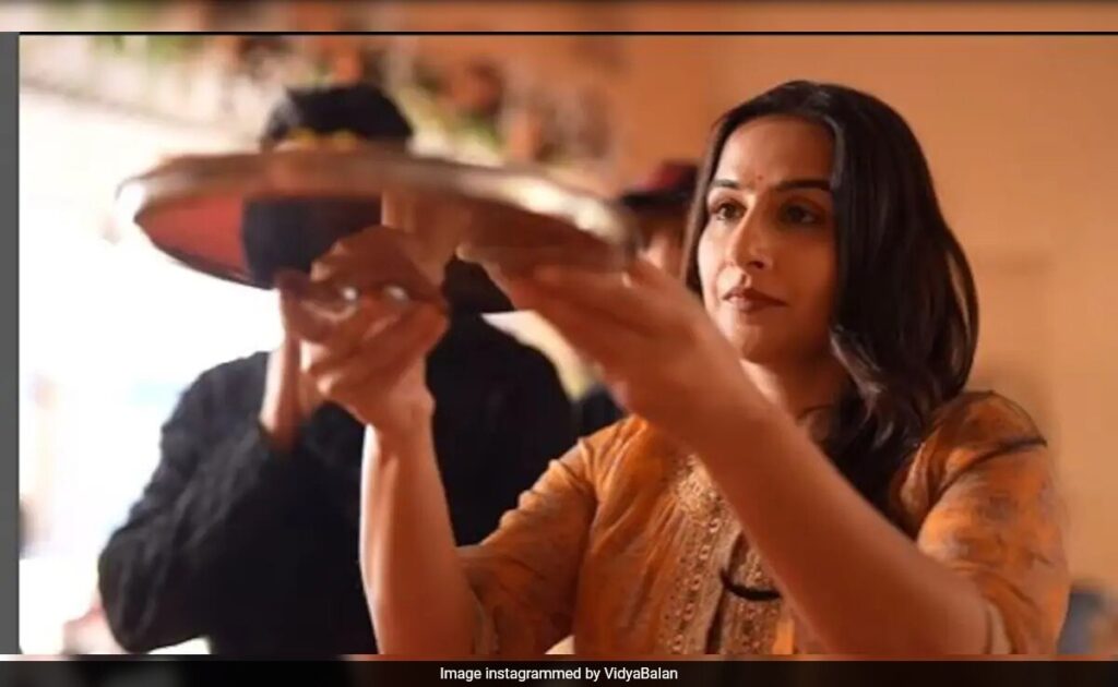 OG Manjulika Vidya Balan Begins Filming Bhool Bhulaiyaa 3. See Her Post